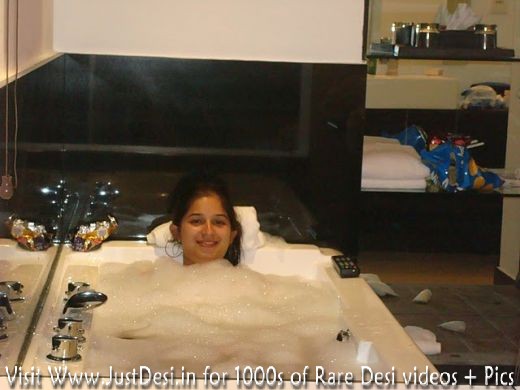 Desi-Hot-Bride-Private-Bedroom-Pictures-Honeymoon-pix-8.jpg