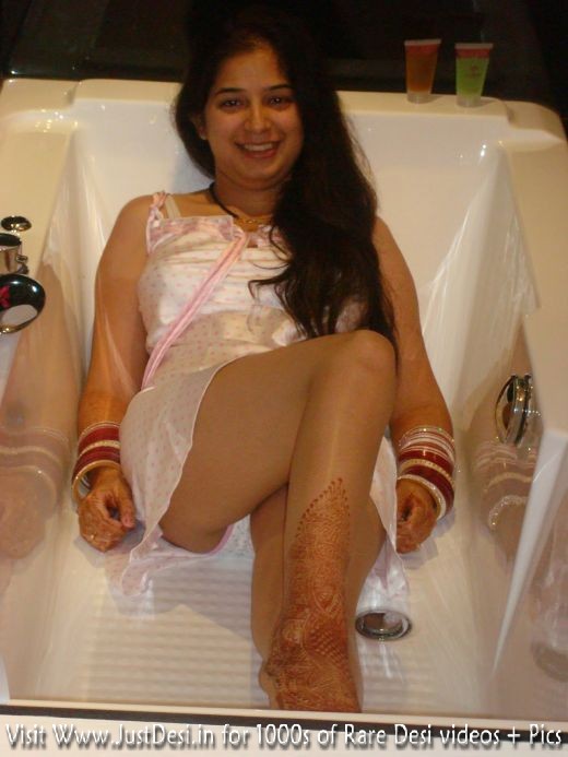 Desi-Hot-Bride-Private-Bedroom-Pictures-Honeymoon-pix.jpg