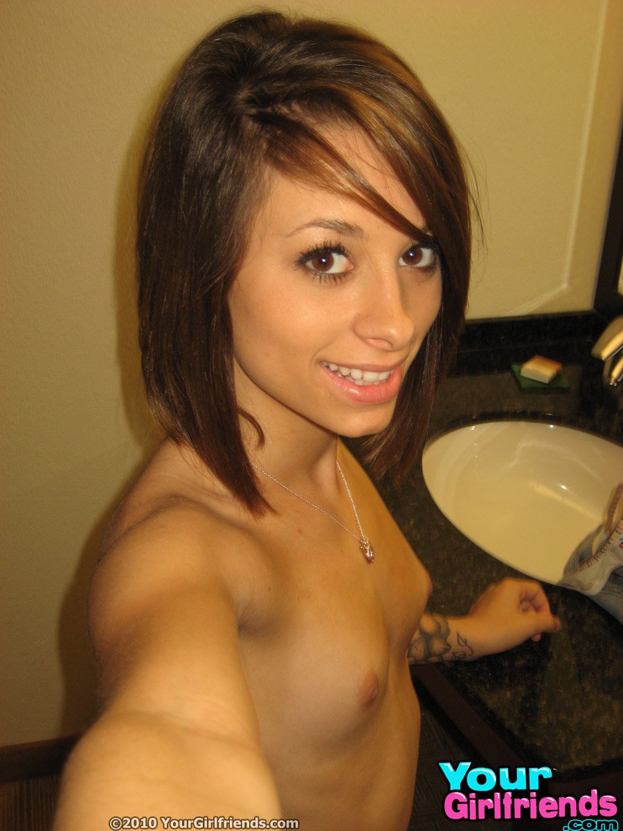 skinny-hot-teen-with-small-perky-tits-and-nice-nips-sells-her-hot-selfpics-here-009.jpg